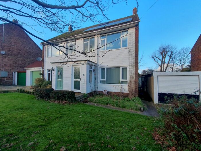 3 Bedroom Semi-Detached House For Sale In Burrell Road, Compton, Newbury, RG20