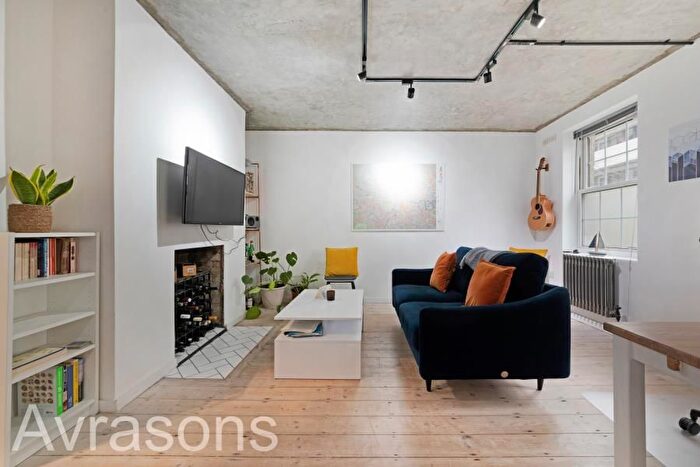 1 Bedroom Flat To Rent In Doddington Grove, London, SE17