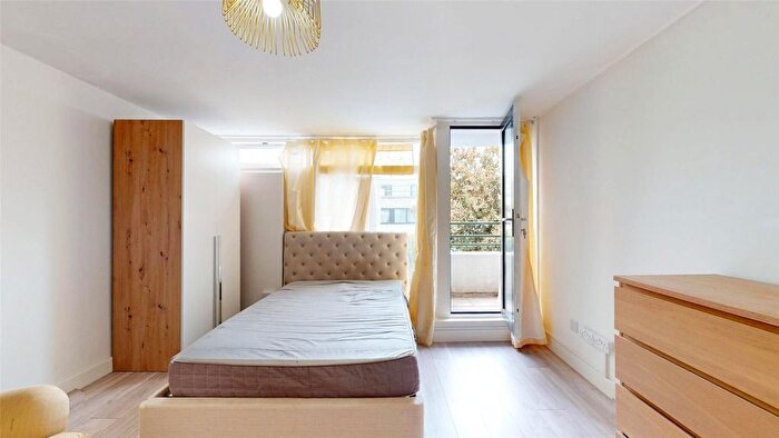 1 Bedroom Flat To Rent In Broadfield Lane, Kings Cross, London, NW1