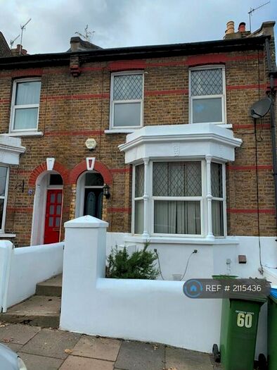 3 Bedroom Terraced House To Rent In Lakedale Rd, London, SE18