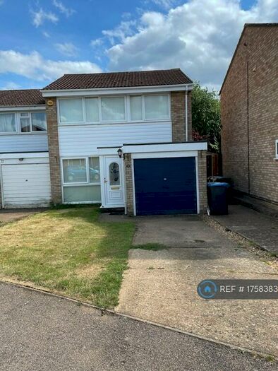 3 Bedroom End Of Terrace House To Rent In Epping Green, Hemel Hempstead, HP2