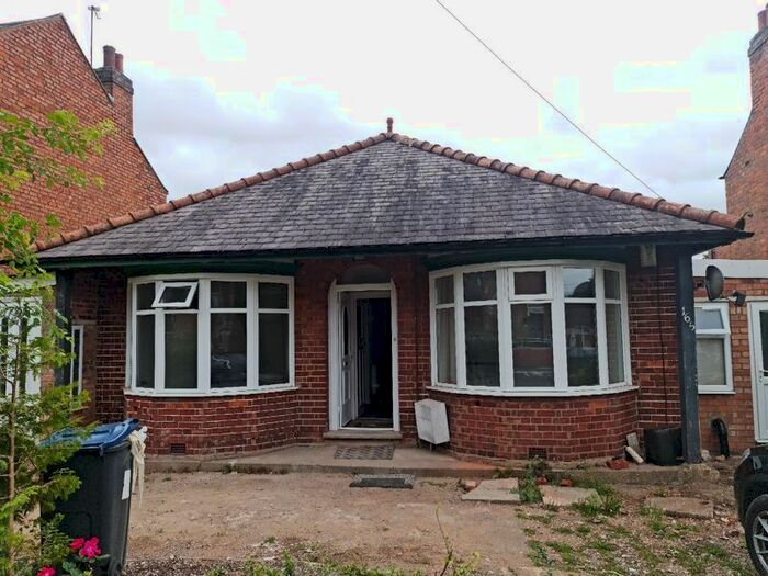 5 Bedroom Bungalow To Rent In Umberslade Road, Selly Oak, Birmingham, B29