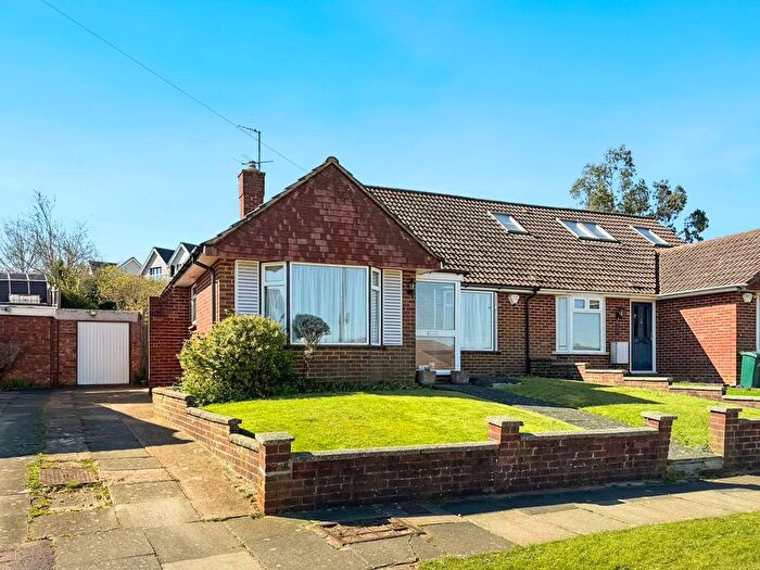3 Bedroom Bungalow For Sale In Millcroft, Brighton, BN1