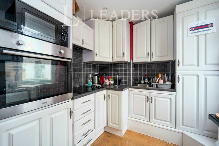 4 Bedroom Flat To Rent In Alhambra Road, Southsea, PO4