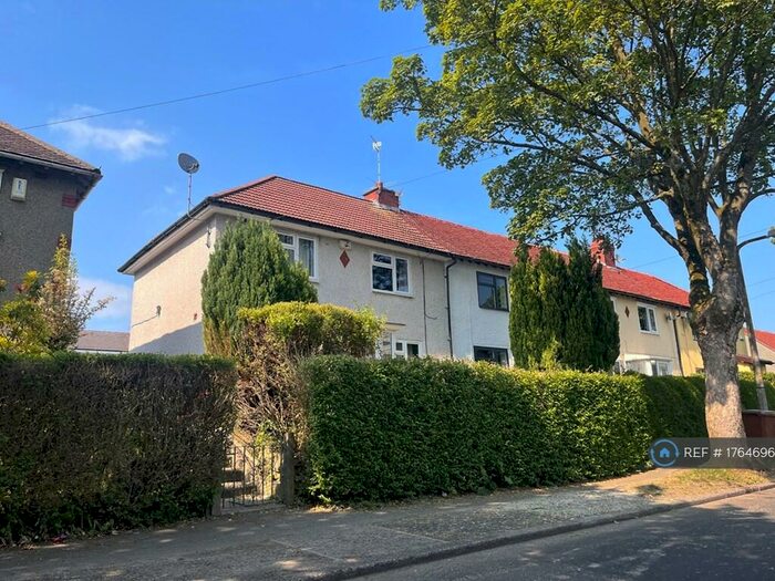 3 Bedroom Terraced House To Rent In Tennyson Road, Colne, BB8