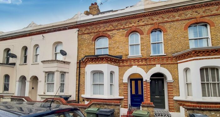 4 Bedroom Terraced House To Rent In Mayall Road, London, SE24