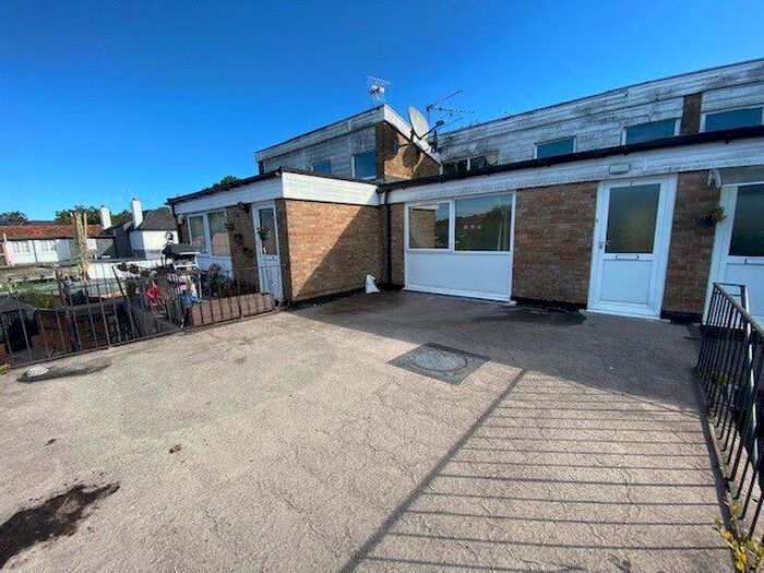 2 Bedroom Flat To Rent In Botley Road, Eastleigh, Hampshire SO50