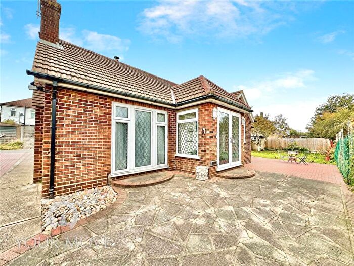 2 Bedroom Bungalow For Sale In Links View, Dartford, Kent, DA1