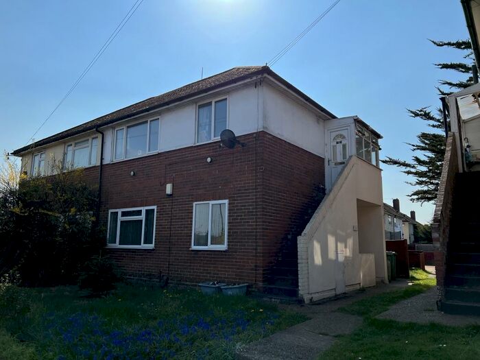 2 Bedroom Property To Rent In Witts Hill, Midanbury, SO18