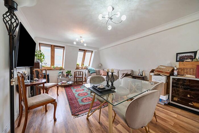 2 Bedroom Flat For Sale In Monck Street, Westminster, London, SW1P