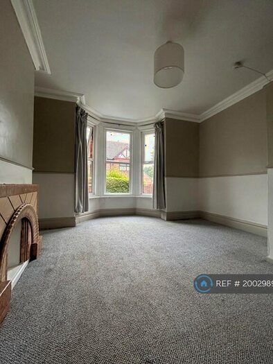 Studio To Rent In Wendover Road, Urmston, Manchester, M41