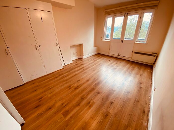 Studio To Rent In Queens Avenue, Muswell Hill, N10