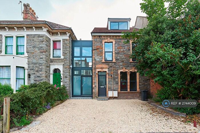 3 Bedroom Maisonette To Rent In Beaconsfield Road, St. George, Bristol, BS5