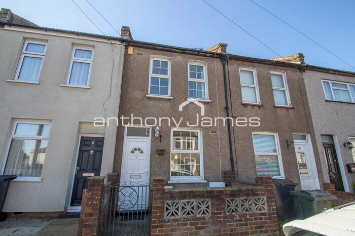 2 Bedroom Terraced House To Rent In Barham Road, Dartford, Kent, DA1