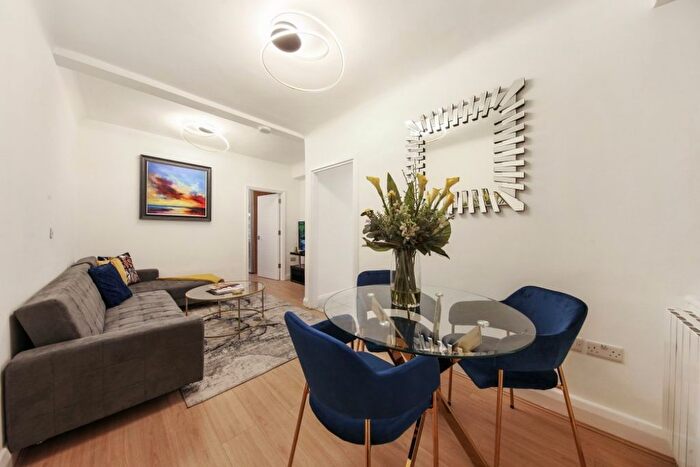 4 Bedroom Flat To Rent In Great Cumberland Place, London, W1H