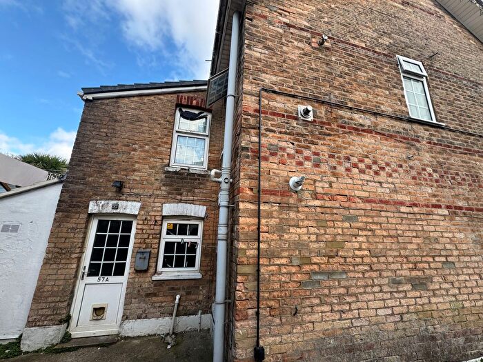 1 Bedroom Flat To Rent In Shelley Road East, Bournemouth, BH7