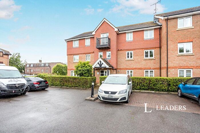 2 Bedroom Apartment To Rent In Kings Place, Horsham, RH13