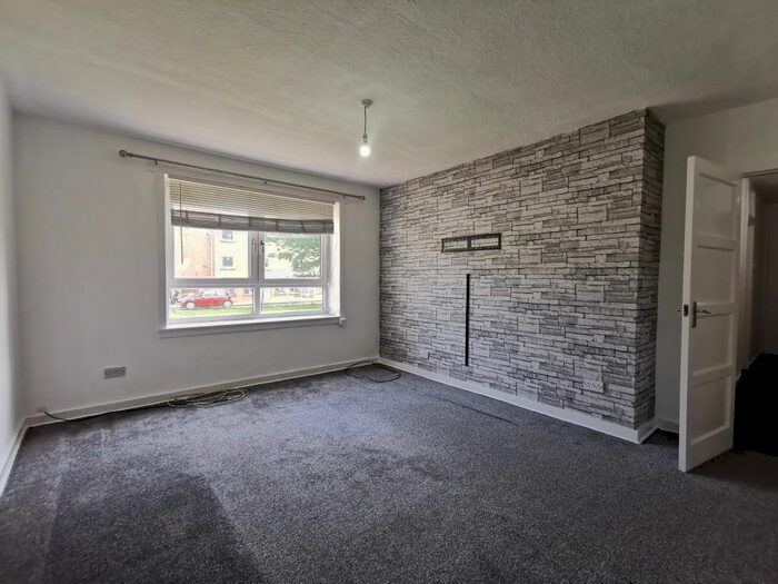2 Bedroom Flat To Rent In Carnie Gardens, Ashgrove, Aberdeen, AB25