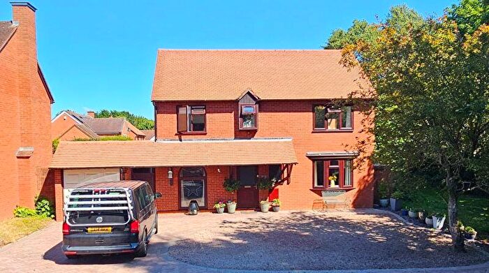 4 Bedroom Detached House For Sale In Sudbury Avenue, Hampton Park, HR1