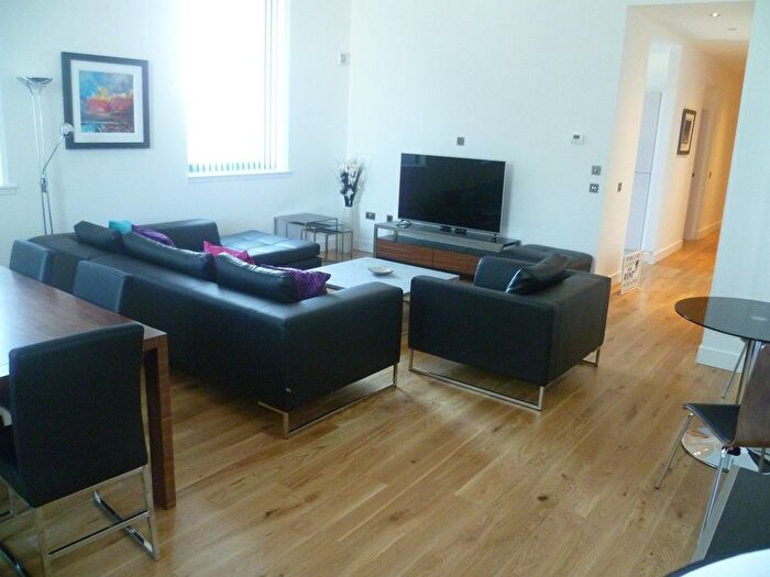 2 Bedroom Flat To Rent In Apt Gordondale House, Gordondale Road, AB15
