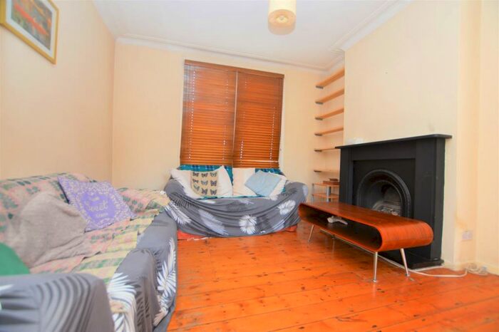 3 Bedroom Terraced House To Rent In Kneller Road London, SE4