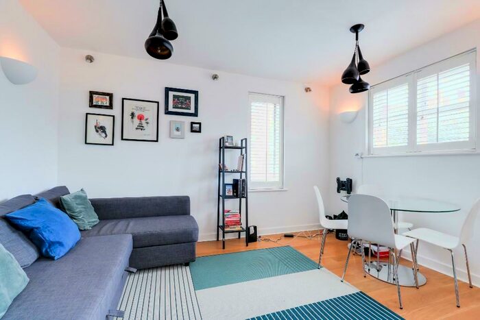 1 Bedroom Flat To Rent In Highbury Grange, London, N5