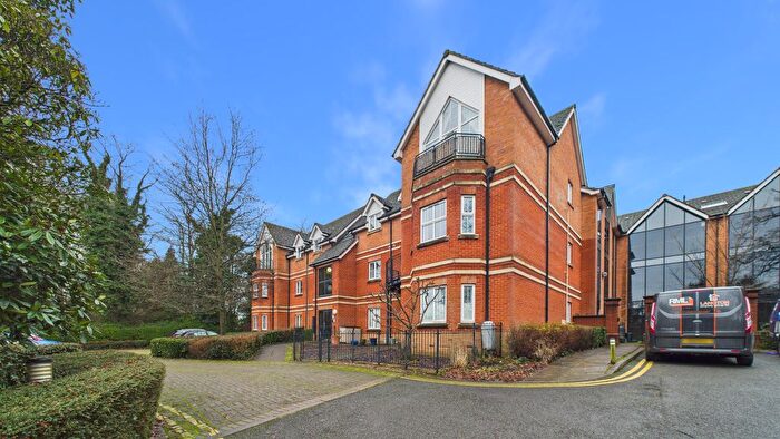 2 Bedroom Flat For Sale In Priory Heights Court, Derby, Derbyshire, DE23