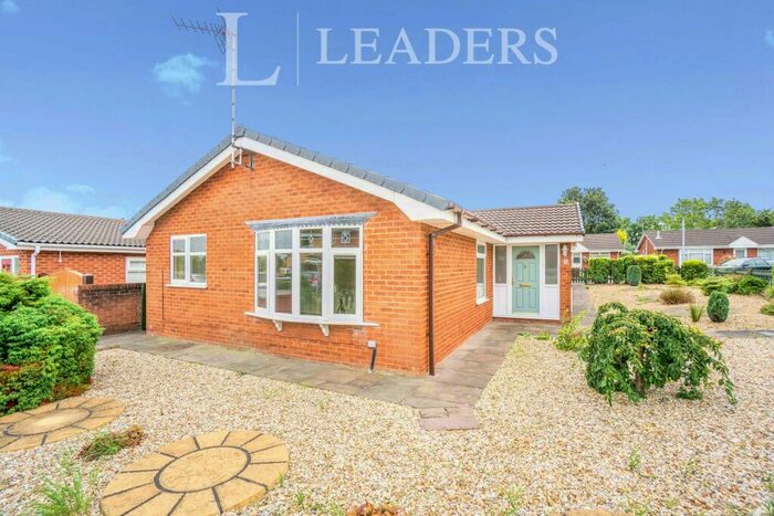 3 Bedroom Bungalow To Rent In Forest Drive, Broughton, CH4
