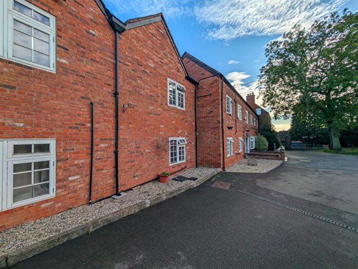 Studio To Rent In Sandpits Lane, Keresley, Coventry, CV6