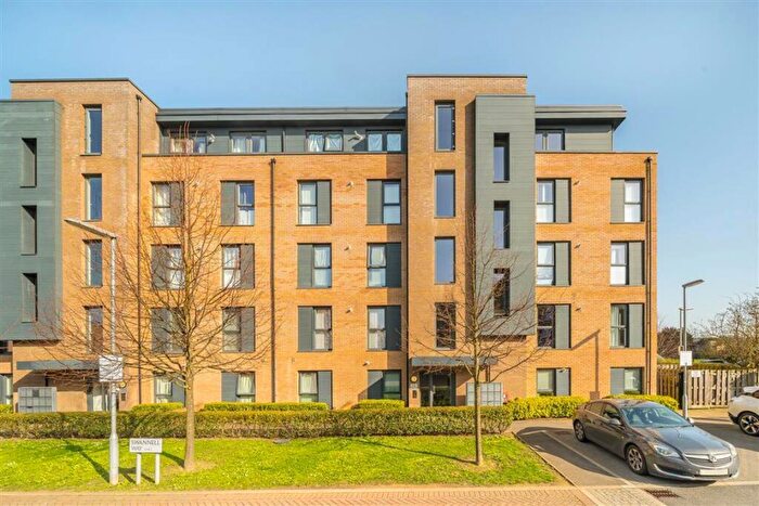 2 Bedroom Flat For Sale In Swannell Way, Cricklewood, NW2
