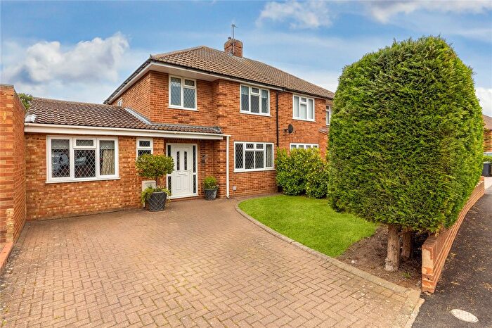 4 Bedroom Semi-Detached House For Sale In Fairholme, Bedford, Bedfordshire, MK41
