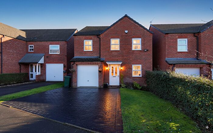 4 Bedroom Detached House For Sale In Lyons Drive, Coventry, CV5
