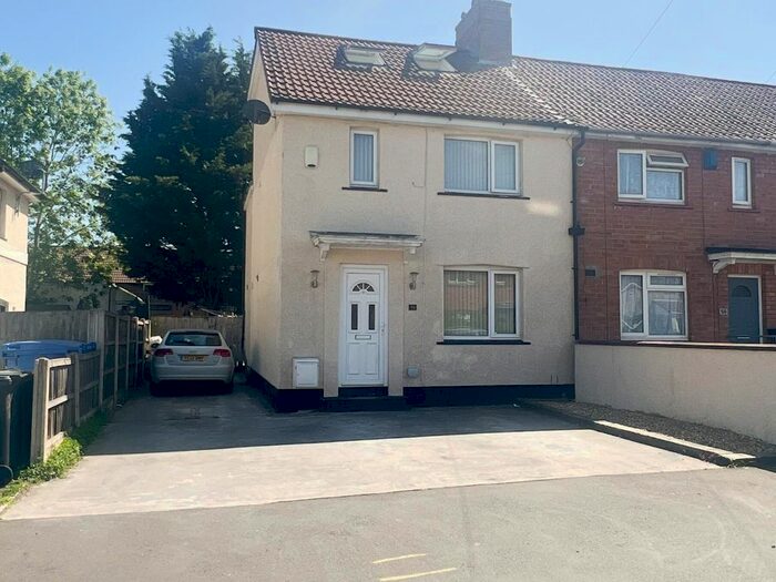 3 Bedroom Property To Rent In Connaught Road, Knowle, Bristol, BS4