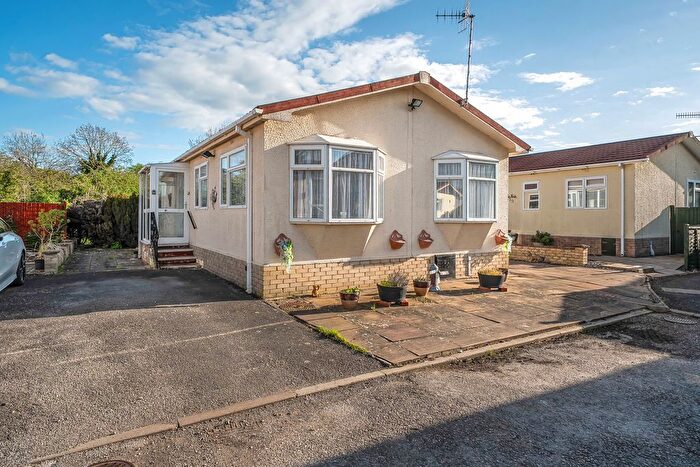 2 Bedroom Park Home For Sale In Parklands Park, School Lane, Evesham, Worcestershire, WR11