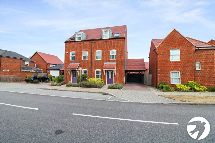 4 Bedroom Semi-Detached House To Rent In Mercer Avenue, Castle Hill, Ebbsfleet Valley, Swanscombe, DA10
