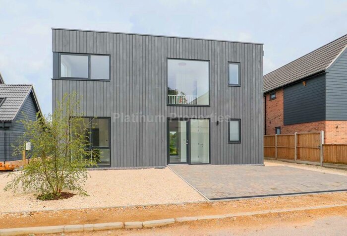 4 Bedroom Detached House To Rent In Russell Drive, Little Thetford, CB6