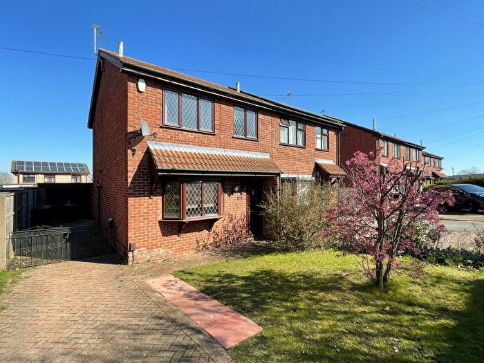 3 Bedroom Semi-Detached House For Sale In Beech Road, Branston, LN4