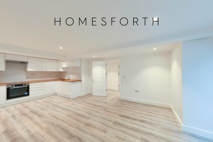 4 Bedroom Flat To Rent In Jubilee Street, Whitechapel, E1