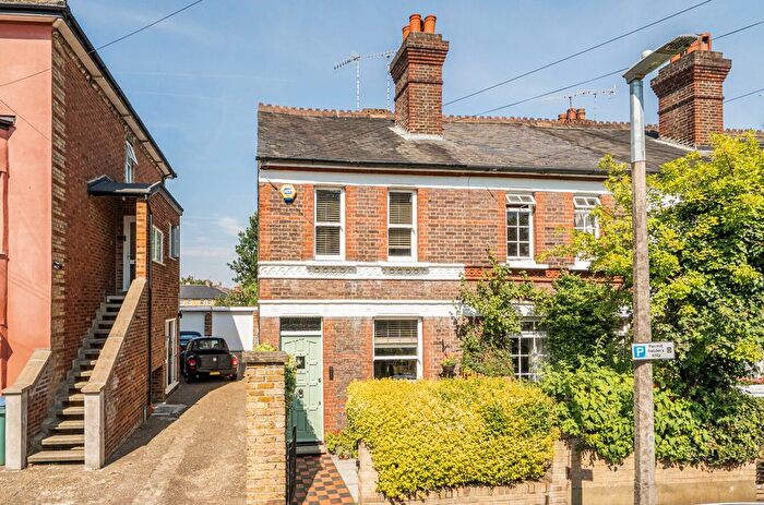 3 Bedroom End Of Terrace House For Sale In Church Road, Nascot Wood, Watford, WD17