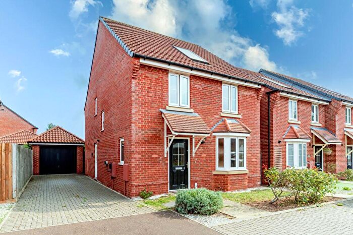 4 Bedroom Detached House For Sale In Larwood Way, Horsford, NR10