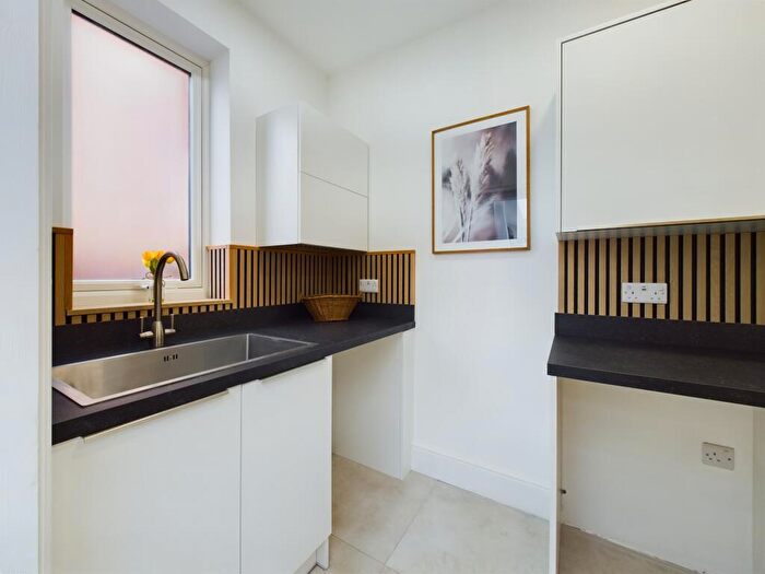 3 Bedroom Detached Bungalow For Sale In Stenson Road, Sunnyhill, DE23