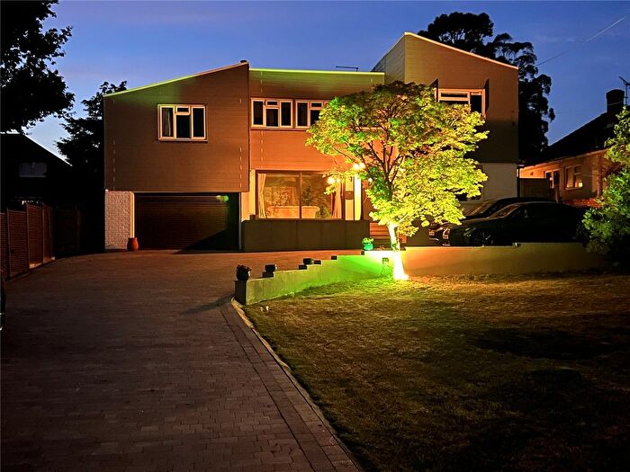 5 Bedroom Detached House For Sale In East Hanningfield Road, Rettendon Common, Chelmsford, Essex, CM3