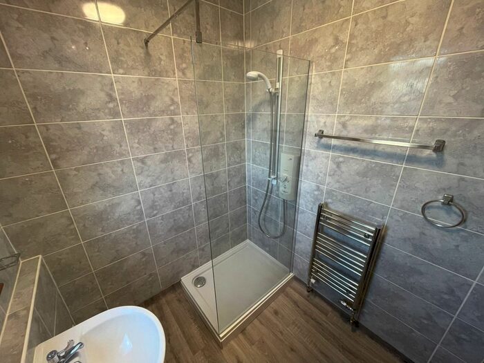2 Bedroom Flat To Rent In Kirklands Crescent, Kilsyth, North Lanarkshire, G65