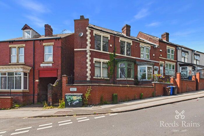 4 Bedroom End Of Terrace House For Sale In Ellesmere Road North, Sheffield, S4