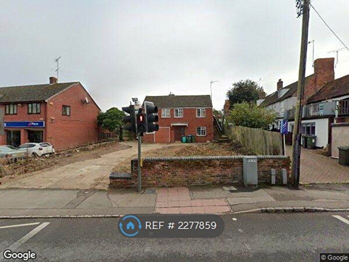 5 Bedroom Flat To Rent In Bridge Street, Buckingham, MK18