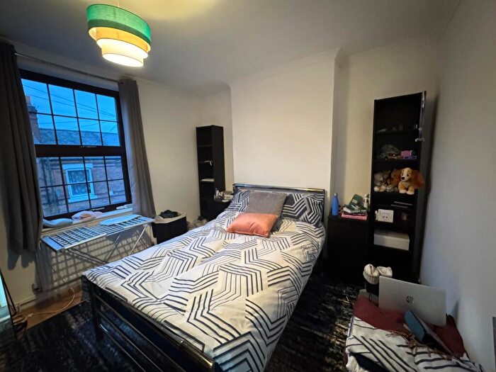 3 Bedroom House To Rent In Finsbury Avenue, Nottingham, NG2