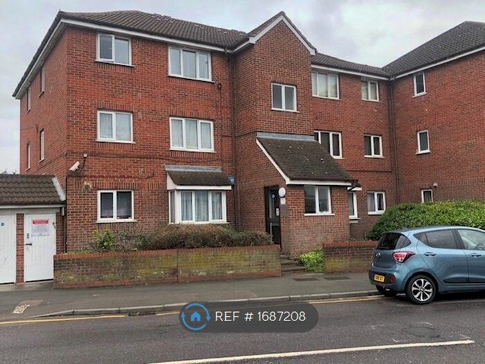 1 Bedroom Flat To Rent In Hall Lane, London, E4