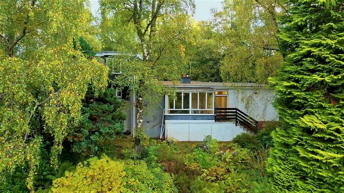 3 Bedroom Detached House For Sale In Station Road, Shandon, Argyll & Bute, G84