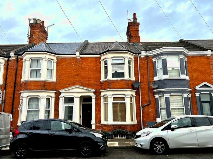 3 Bedroom Terraced House To Rent In Derby Road, Abington, Northampton, Northamptonshire, NN1