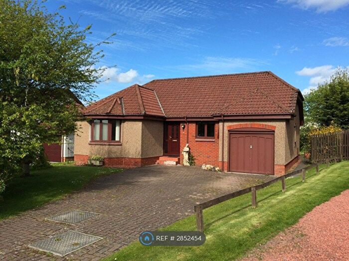 3 Bedroom Bungalow To Rent In Lathro Park, Kinross, KY13